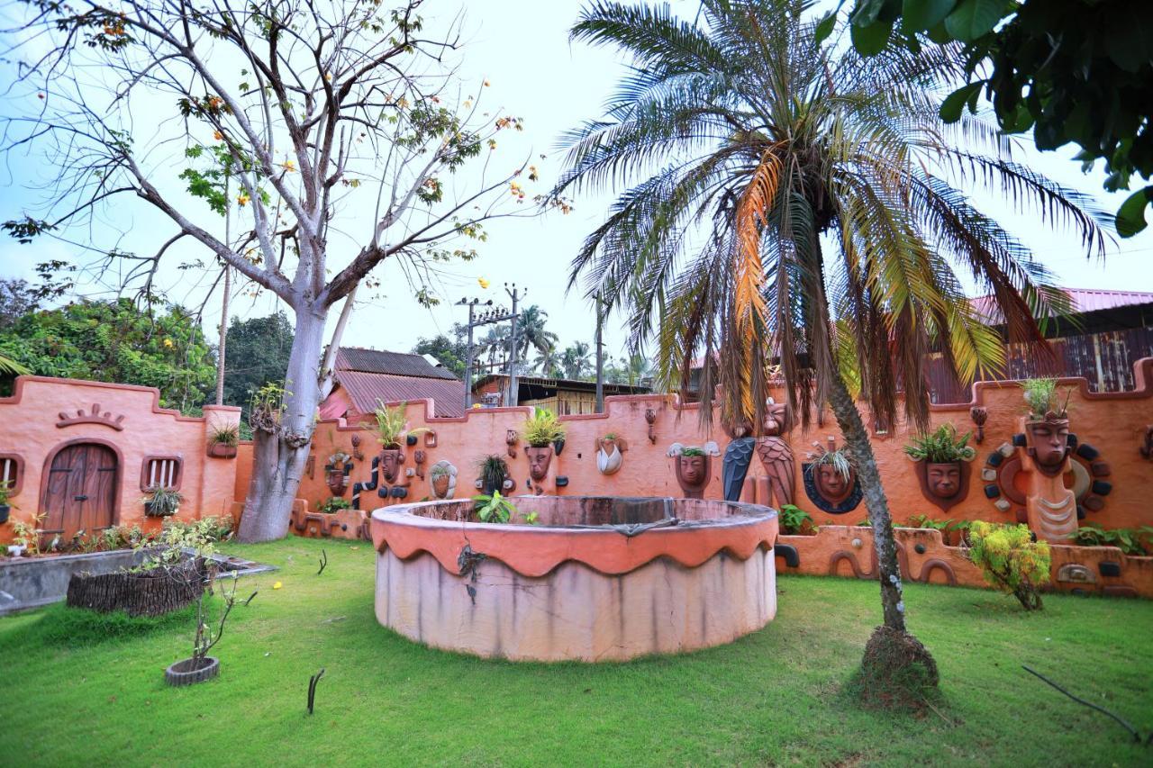 Clay House Hotel Thrissur ภายนอก รูปภาพ