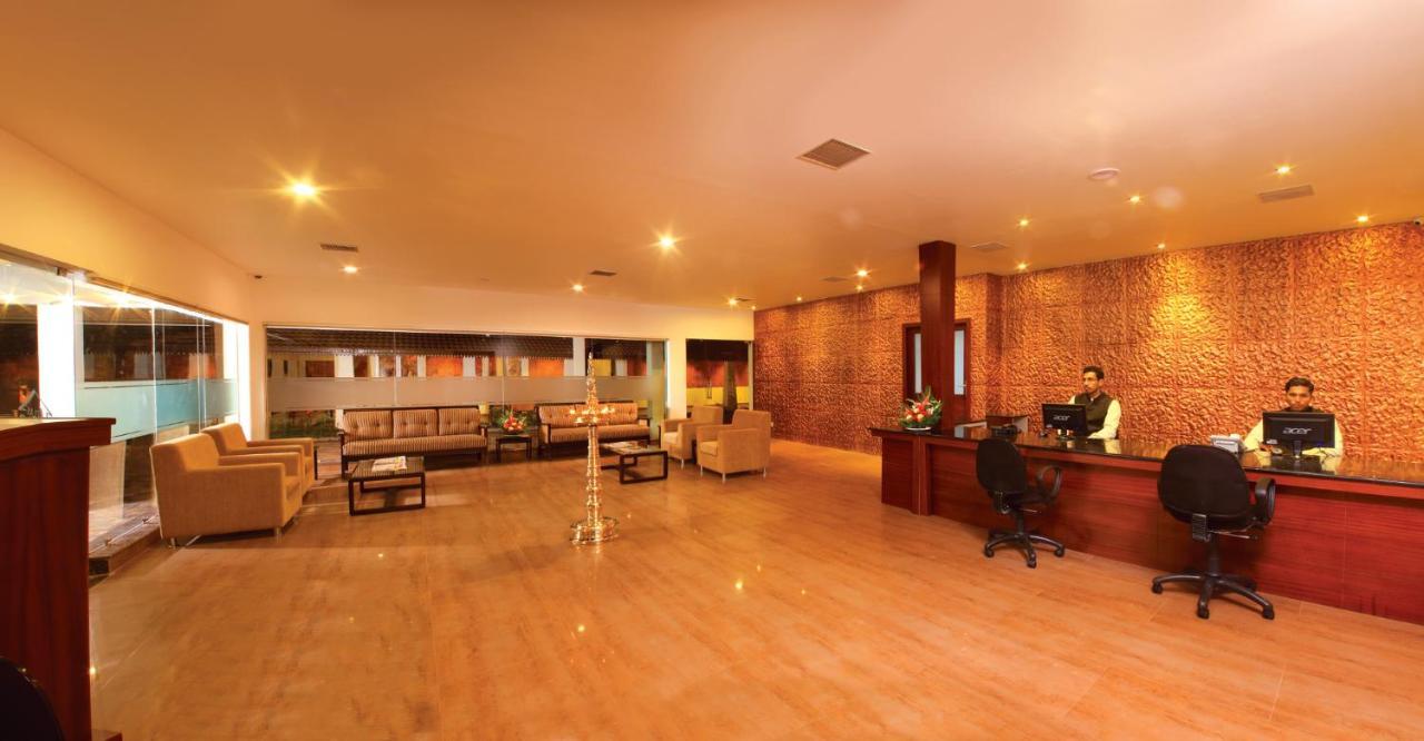 Clay House Hotel Thrissur ภายนอก รูปภาพ